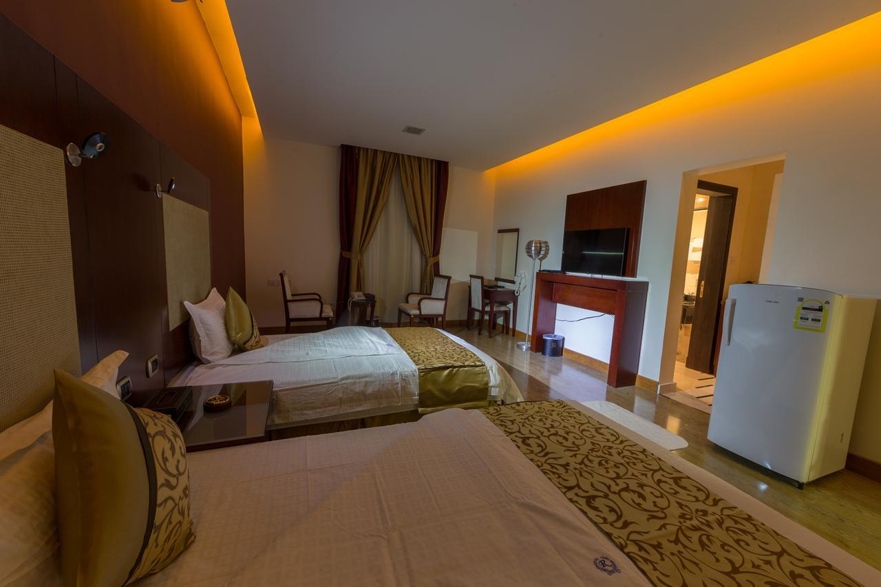 Raoum Inn Sakaka Esterno foto